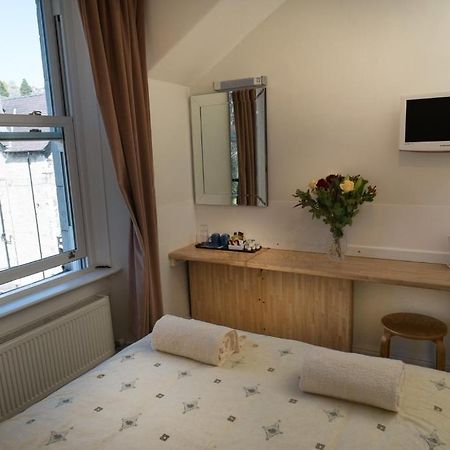 Somerset House B&B Grange-over-Sands Екстериор снимка